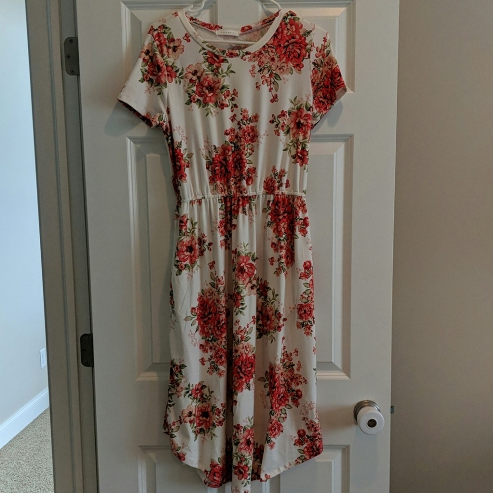 Neeses Dresses
